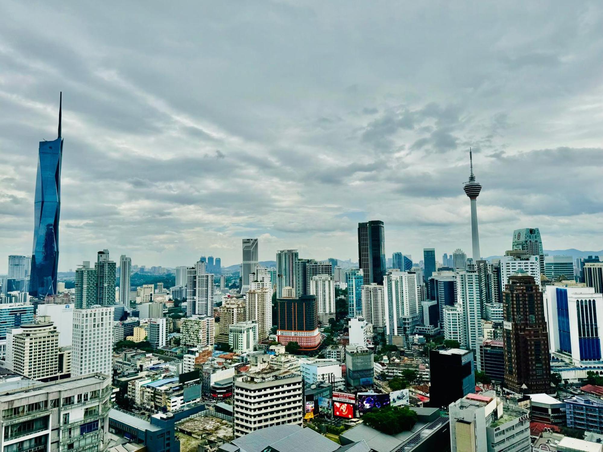 Klcc Suites At Axon By Skypool Kuala Lumpur Exterior photo